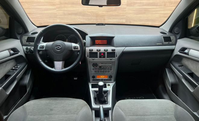 GM - Chevrolet Vectra Elegan. 2.0 MPFI 8V FlexPower Mec 2011 Flex-4