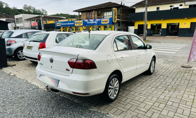 VW - VolksWagen VOYAGE Comfortline  1.0 T.Flex 8V 4p 2015 Flex-2