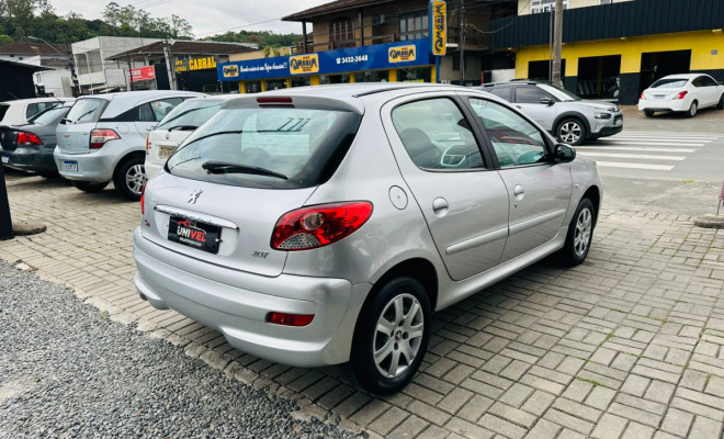 Peugeot 207 XR 1.4 Flex 8V 5p 2013 Flex-4