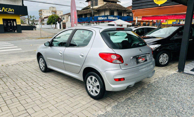 Peugeot 207 XR 1.4 Flex 8V 5p 2013 Flex-3