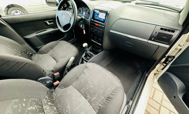 Fiat Palio HLX 1.8 mpi Flex 8V 4p 2006 Flex-6