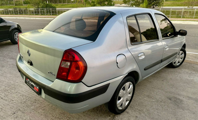 Renault Clio Sed. 1.6 Privilège - 2005-2