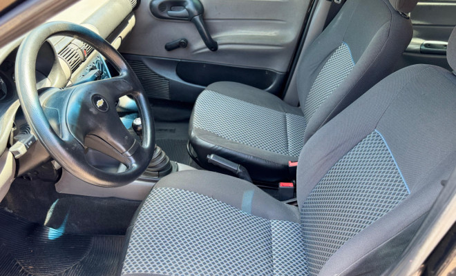 GM - Chevrolet Classic Life/LS 1.0 VHC FlexP. 4p 2013 Flex-8