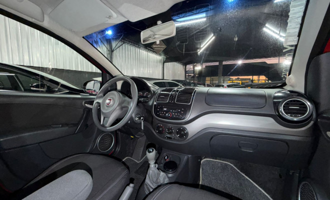 Fiat Grand Siena ATTRAC. 1.4 EVO F.Flex 8V 2013 Flex-8