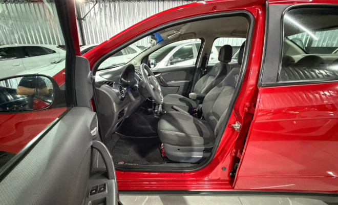 Fiat Grand Siena ATTRAC. 1.4 EVO F.Flex 8V 2013 Flex-9