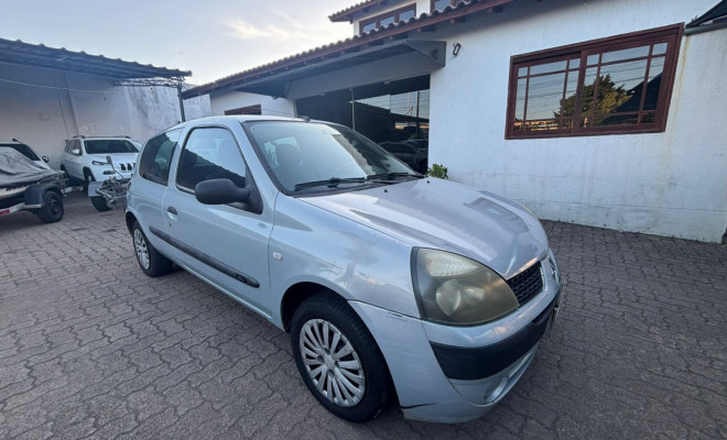 Renault Clio Authentique 1.0 8V 3p 2004 Gasolina-0