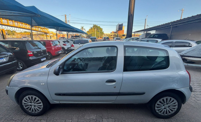 Renault Clio Authentique 1.0 8V 3p 2004 Gasolina-6