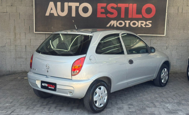 GM - Chevrolet Celta 1.0/Super/N.Piq.1.0 MPFi VHC 8V 3p 2001 Gasolina-1