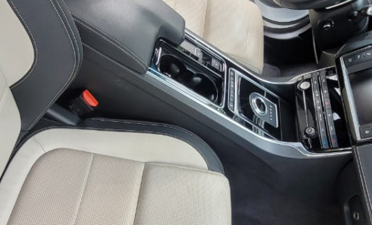 Jaguar XE 2.0 Turbocharged R-Sport Aut. 2018 Gasolina-4