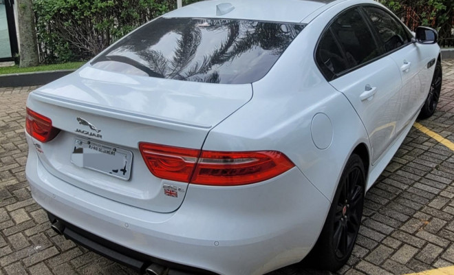 Jaguar XE 2.0 Turbocharged R-Sport Aut. 2018 Gasolina-2