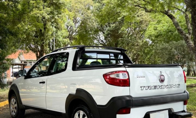 Fiat Strada Trekking 1.6 16V Flex CD 2014 Flex-0