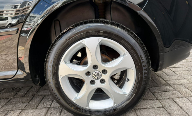 VW - VolksWagen Golf Sportline 1.6 Mi Total Flex 8V 4p 2009 Flex-8