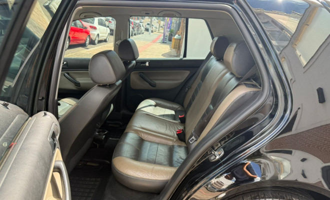 VW - VolksWagen Golf Sportline 1.6 Mi Total Flex 8V 4p 2009 Flex-7