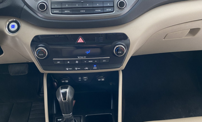 Hyundai Tucson GLS 1.6 Turbo C/ Teto Aut 2020-13