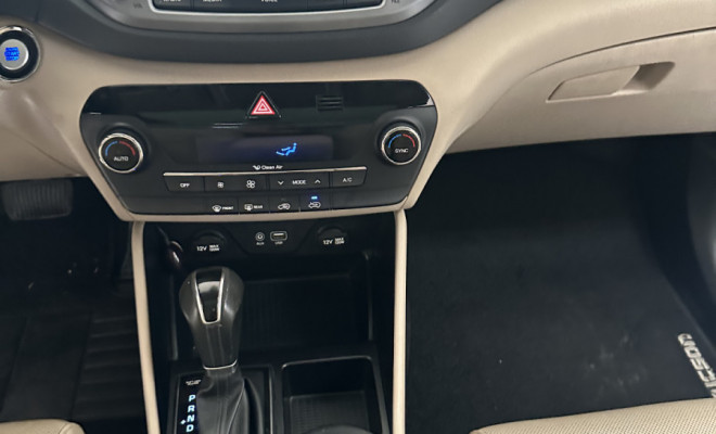 Hyundai Tucson GLS 1.6 Turbo C/ Teto Aut 2020-13