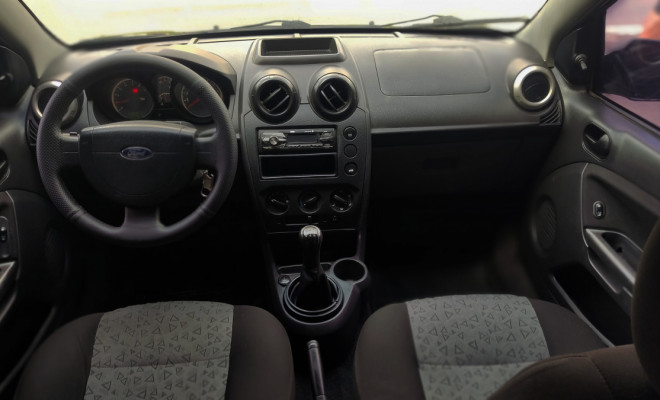 Ford Fiesta Sed. 1.6 8V Flex 4p 2011 Flex-8