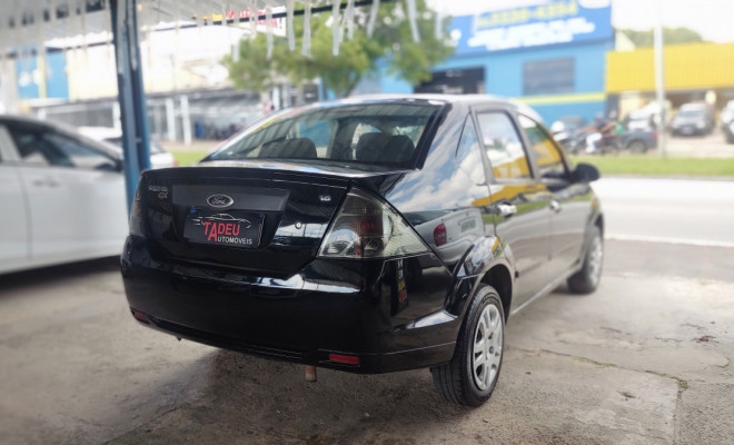 Ford Fiesta Sed. 1.6 8V Flex 4p 2011 Flex-2