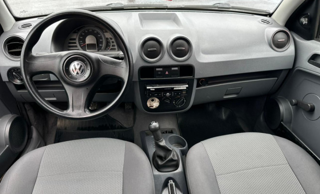 VW - VolksWagen Gol (novo) 1.0 Mi Total Flex 8V 4p 2010 Flex-6