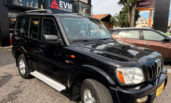 Mahindra SCORPIO GLX SUV 2.6 TB Diesel CRDe 4WD 2011 Diesel