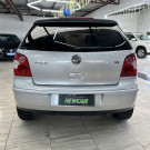 VW - VolksWagen Polo 1.6 Mi/ S.Ouro 1.6Mi 101cv 8V 5p 2005 Gasolina-3