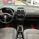 VW - VolksWagen Polo 1.6 Mi/ S.Ouro 1.6Mi 101cv 8V 5p 2005 Gasolina-5