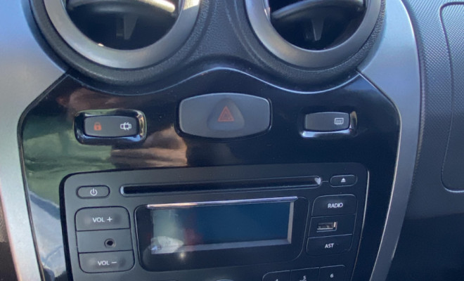 Renault SANDERO Expression Hi-Flex 1.6 8V 5p 2014 Flex-8