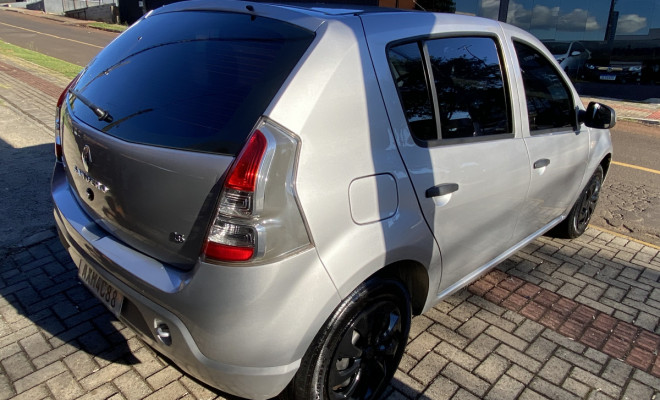 Renault SANDERO Expression Hi-Flex 1.6 8V 5p 2014 Flex-1