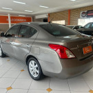 Nissan VERSA SL 1.6 16V Flex Fuel 4p Mec. 2014 Flex-4