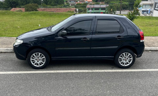 Fiat Palio ELX 1.3 mpi Flex 8V 4p 2004 Flex-10