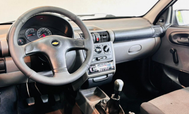 GM - Chevrolet Classic Life/LS 1.0 VHC FlexP. 4p 2014 Flex-8