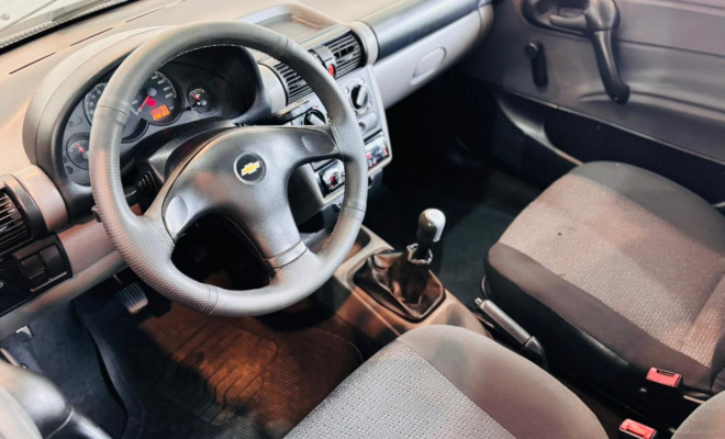 GM - Chevrolet Classic Life/LS 1.0 VHC FlexP. 4p 2014 Flex-6