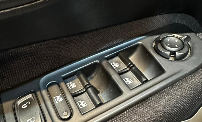 Jeep Renegade Sport 1.8 4x2 Flex 16V Aut. 2016 Flex-5