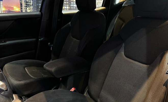 Jeep Renegade Sport 1.8 4x2 Flex 16V Aut. 2016 Flex-4