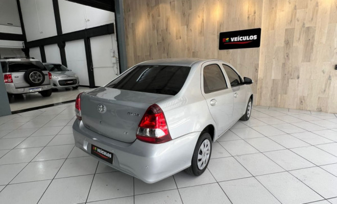 Toyota ETIOS X Sedan 1.5 Flex 16V 4p Aut. 2021 Flex-1