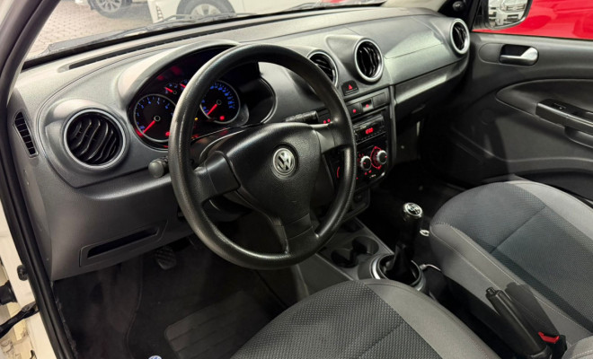 VW - VolksWagen Gol (novo) 1.6 Power/Highi T.Flex 8v 4P 2010 Flex-6