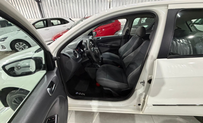 VW - VolksWagen Gol (novo) 1.6 Power/Highi T.Flex 8v 4P 2010 Flex-9