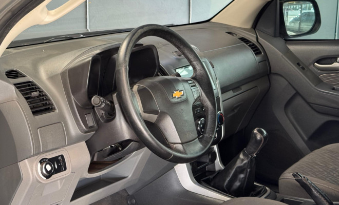 GM - Chevrolet S10 Pick-Up LT 2.4 F.Power 4x2 CD 2013 Flex-0