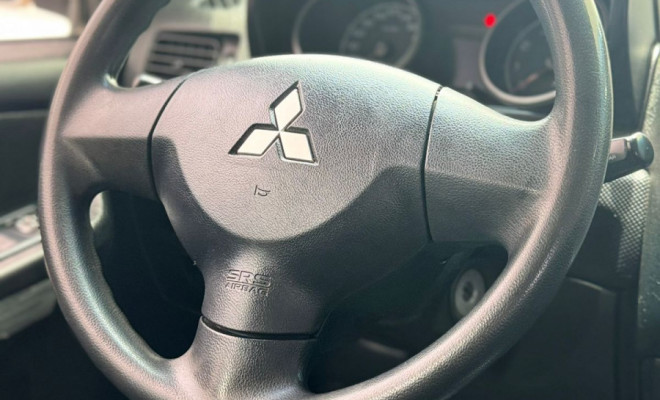 Mitsubishi Pajero TR4 2.0/ 2.0 Flex 16V 4x4 Aut. 2013 Flex-4