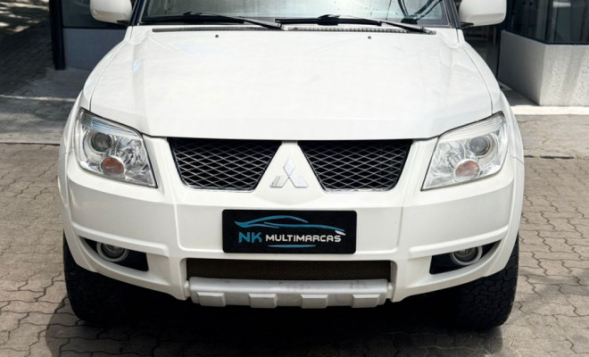 Mitsubishi Pajero TR4 2.0/ 2.0 Flex 16V 4x4 Aut. 2013 Flex