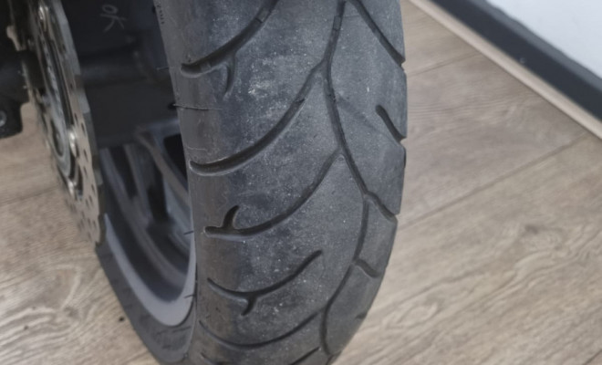 KYMCO AK 550i ABS 2021 Gasolina-12