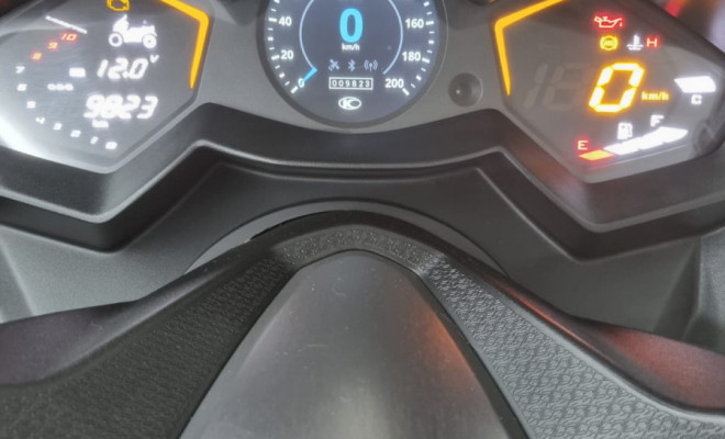 KYMCO AK 550i ABS 2021 Gasolina-4