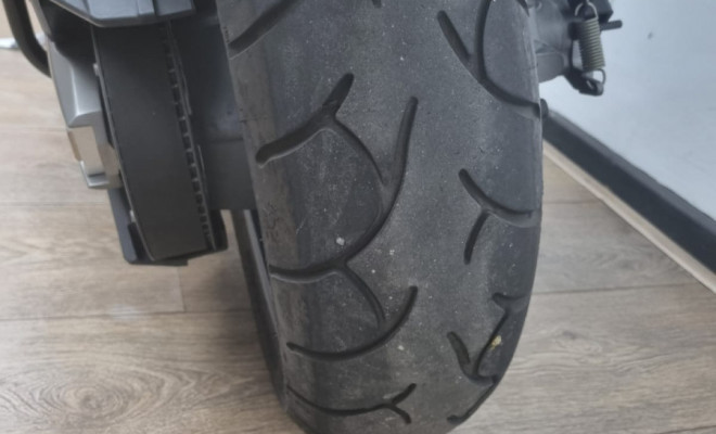 KYMCO AK 550i ABS 2021 Gasolina-13