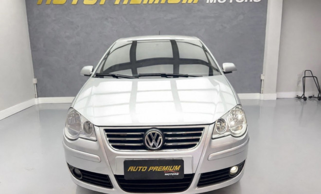 VW - VolksWagen Polo Sed. COMFORT. 1.6 Mi Tot. Flex 8v 2011 Flex-3