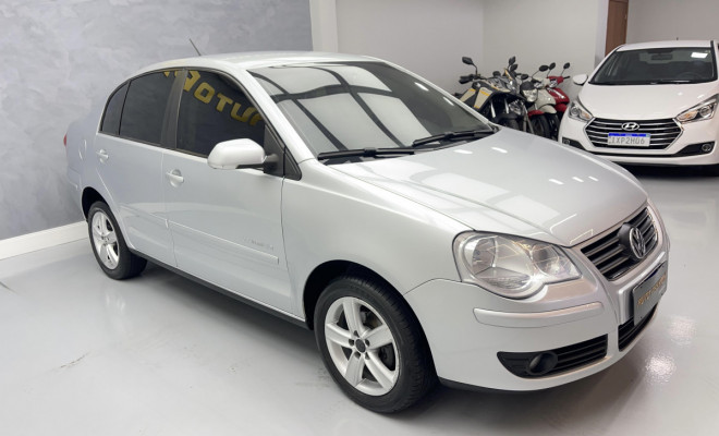 VW - VolksWagen Polo Sed. COMFORT. 1.6 Mi Tot. Flex 8v 2011 Flex-1