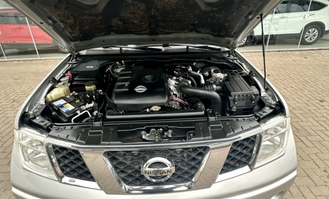 Nissan Frontier LE CD 4x4 2.5 TB Diesel Aut. 2013 Diesel-7