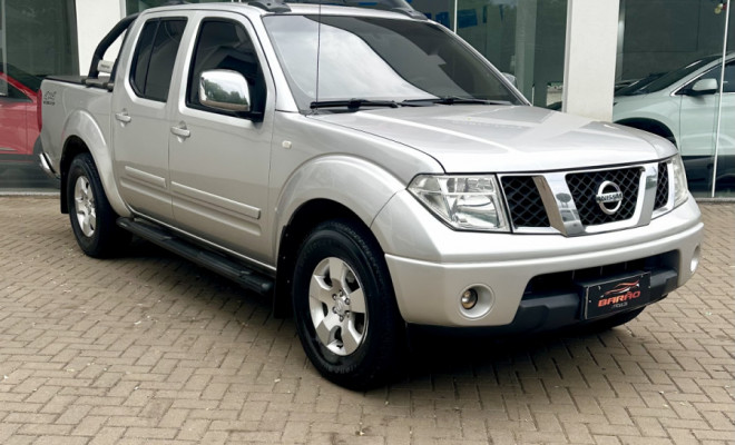 Nissan Frontier LE CD 4x4 2.5 TB Diesel Aut. 2013 Diesel-1