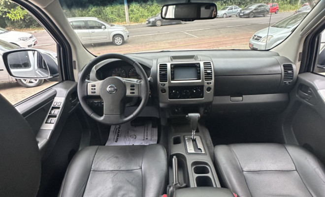 Nissan Frontier LE CD 4x4 2.5 TB Diesel Aut. 2013 Diesel-5