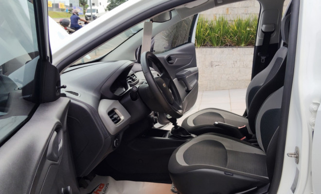 GM - Chevrolet ONIX HATCH LS 1.0 8V FlexPower 5p Mec. 2016 Flex-10