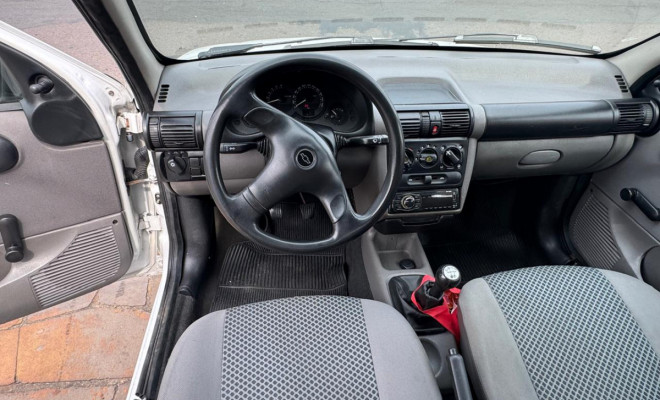 GM - Chevrolet Classic Life/LS 1.0 VHC FlexP. 4p 2010 Flex-9