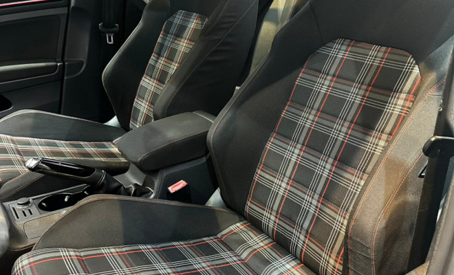 VW - VolksWagen Golf GTi 2.0 TSI 220cv Aut. 2015 Gasolina-12